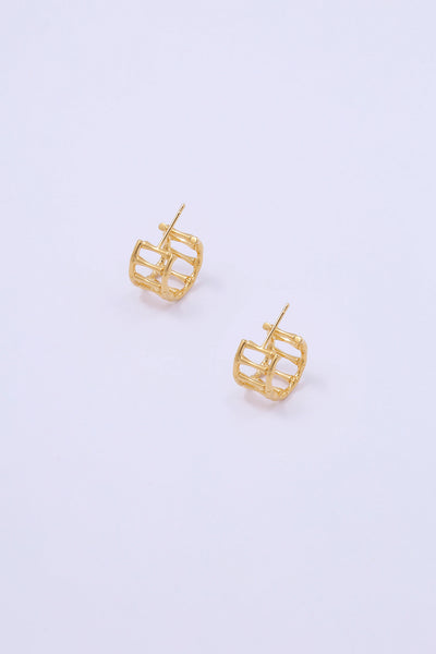 Small bamboo shaped earrings in gold.